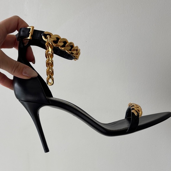 Tom Ford Black Heels with Gold Chain - Picture 2 of 4